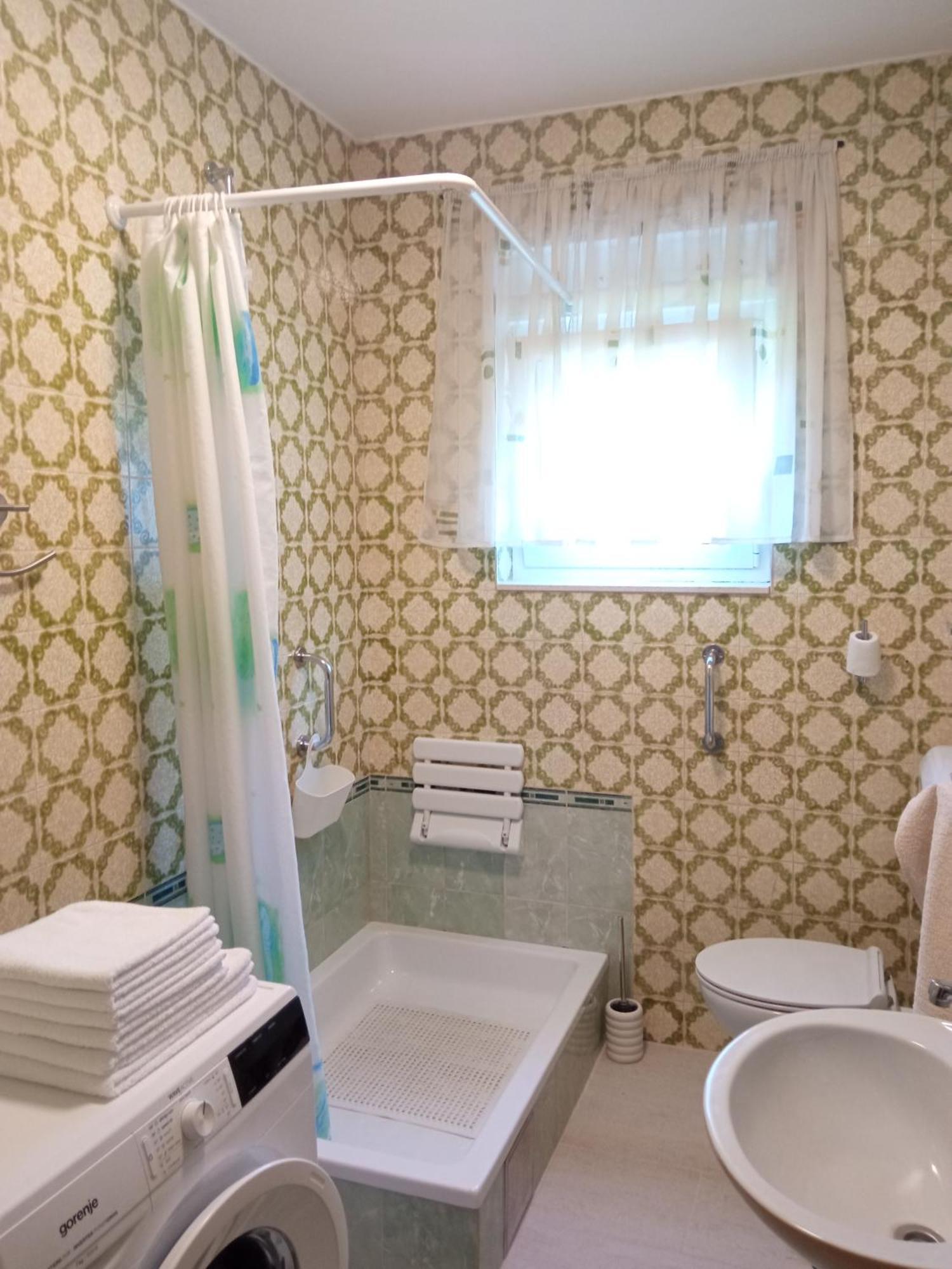 Apartment Tea-1 Donji Okrug  エクステリア 写真
